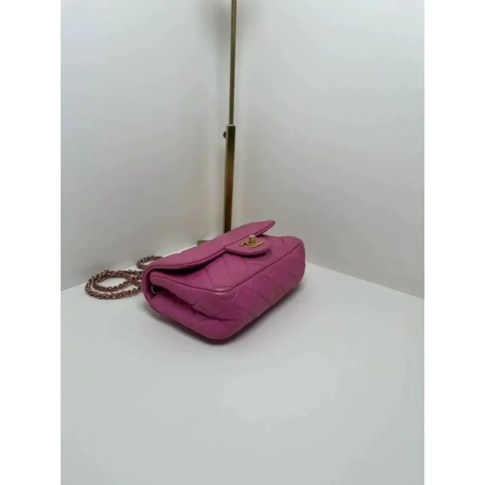 CHANEL brand color